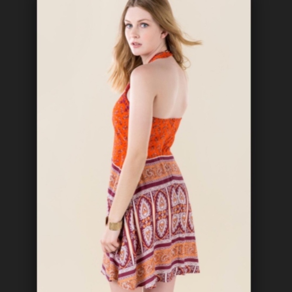 Alya Orange Cody Printed Halter Shift Dress